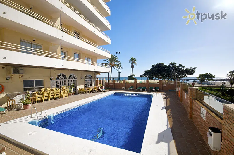 Фото отеля Stella Maris Apartamentos 3* Коста Дель Соль Іспанія екстер'єр та басейни