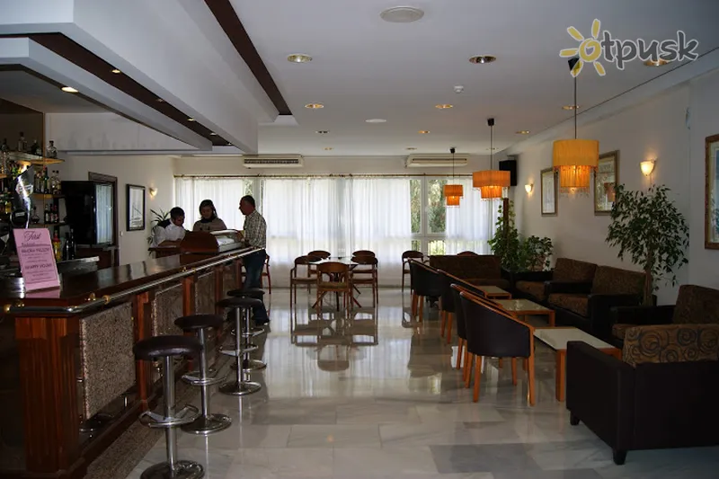 Фото отеля First Flatotel International 3* Коста Дель Соль Испания бары и рестораны