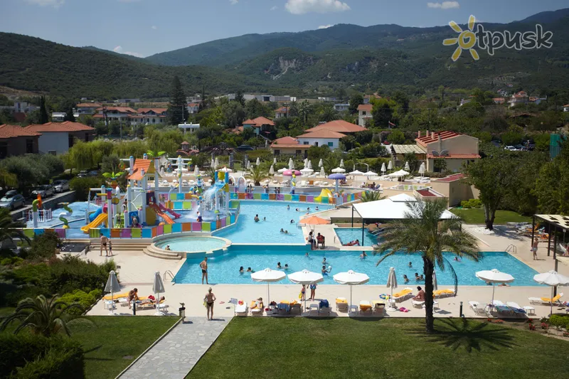 Фото отеля Bomo Platamon Cronwell Resort 5* Pieria Graikija išorė ir baseinai