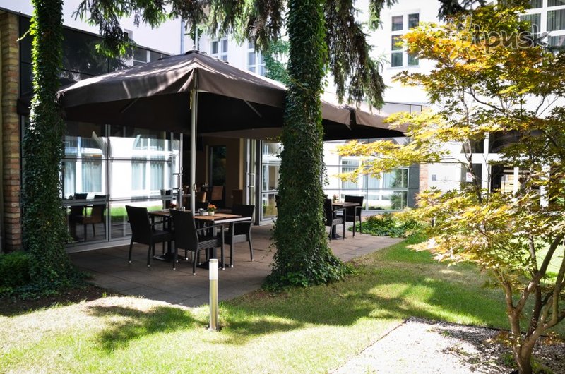 Фото отеля Hotel Nemzeti Budapest 4* Будапешт Венгрия экстерьер и бассейны