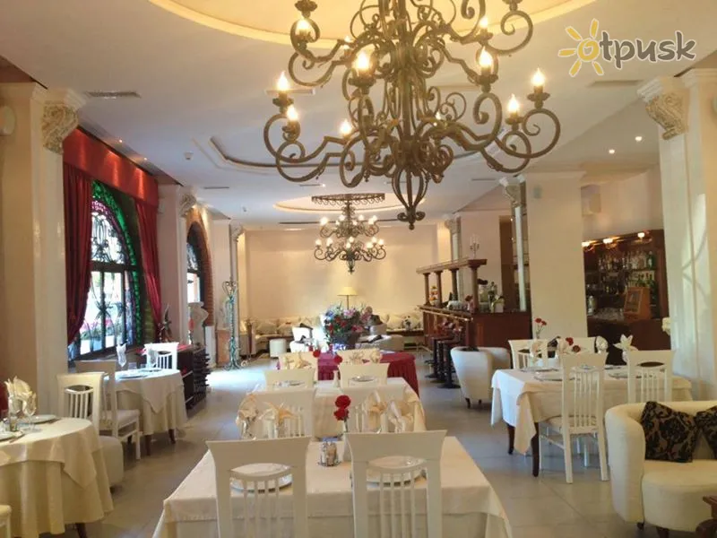 Фото отеля Xheko Imperial Hotel 4* Tirāna Albānija bāri un restorāni