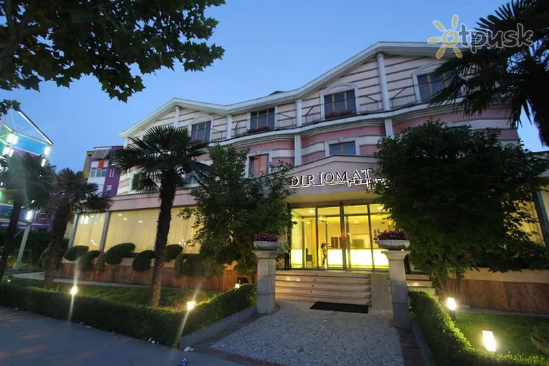 Фото отеля Diplomat Fashion Hotel 4* Тирана Албания экстерьер и бассейны