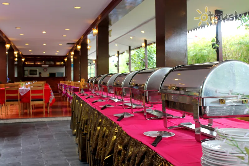 Фото отеля Kamala Beach Inn 2* о. Пхукет Таиланд бары и рестораны