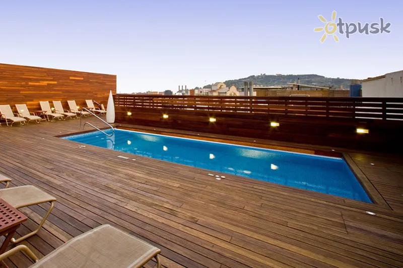 Фото отеля Lleo Hotel 3* Барселона Іспанія екстер'єр та басейни