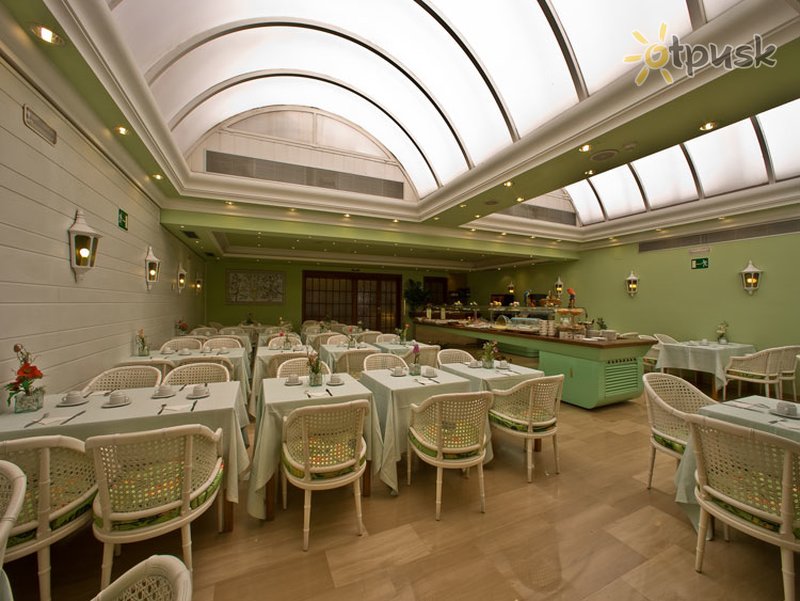 Фото отеля Lleo Hotel 3* Барселона Испания бары и рестораны