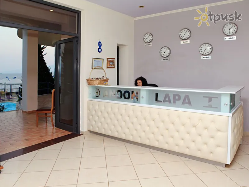 Фото отеля Andon Lapa 1 3* Саранда Албанія лобі та інтер'єр