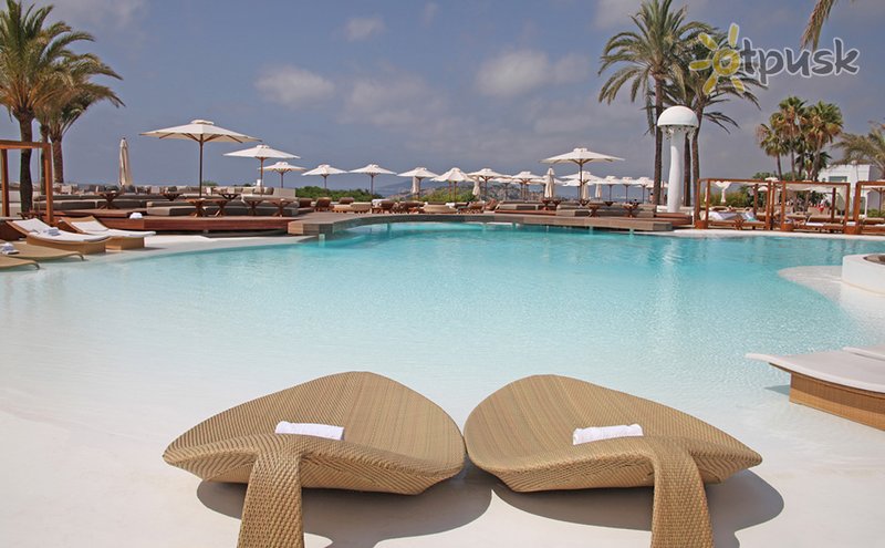 Фото отеля Destino Pacha Ibiza Resort 4* о. Ибица Испания экстерьер и бассейны