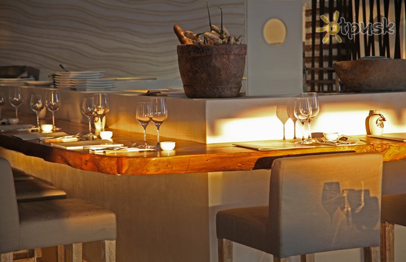 Фото отеля Destino Pacha Ibiza Resort 4* о. Ибица Испания бары и рестораны