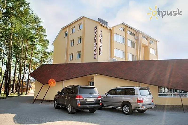 Фото отеля Альтамира 3* Луцк Украина экстерьер и бассейны