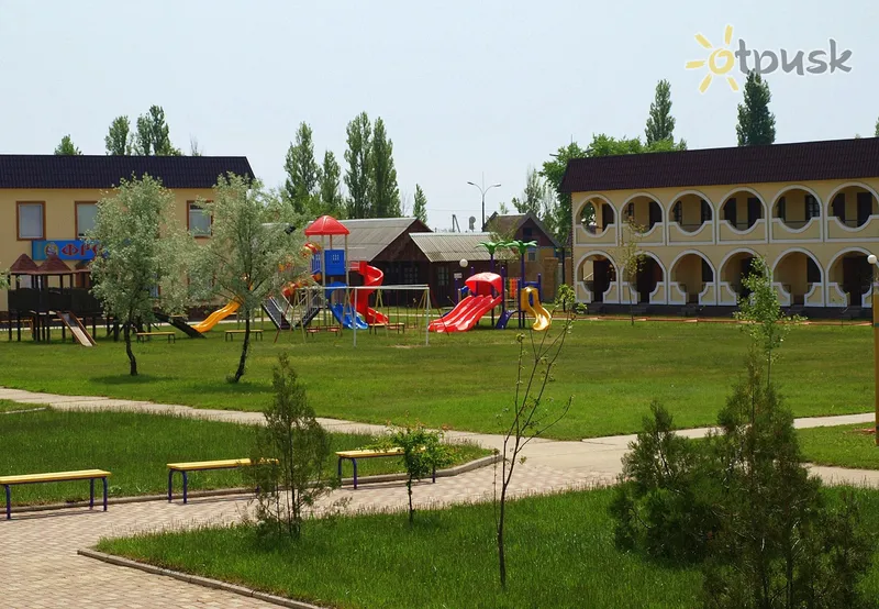 Фото отеля Бриз 2* Karolīno-Bugazs Ukraina bērniem