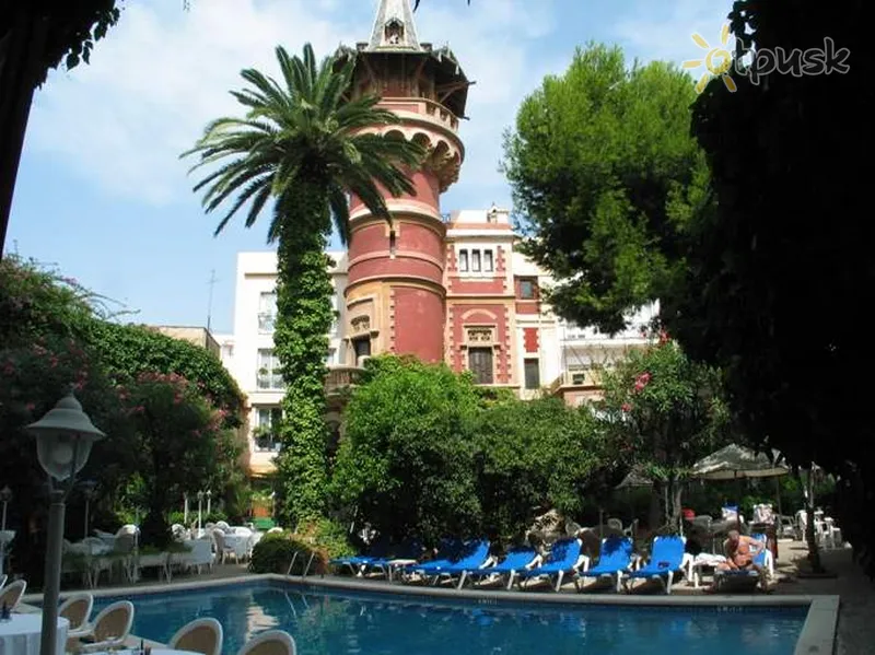 Фото отеля Medium Sitges Park Hotel 3* Kosta del Garrafa Spānija ārpuse un baseini