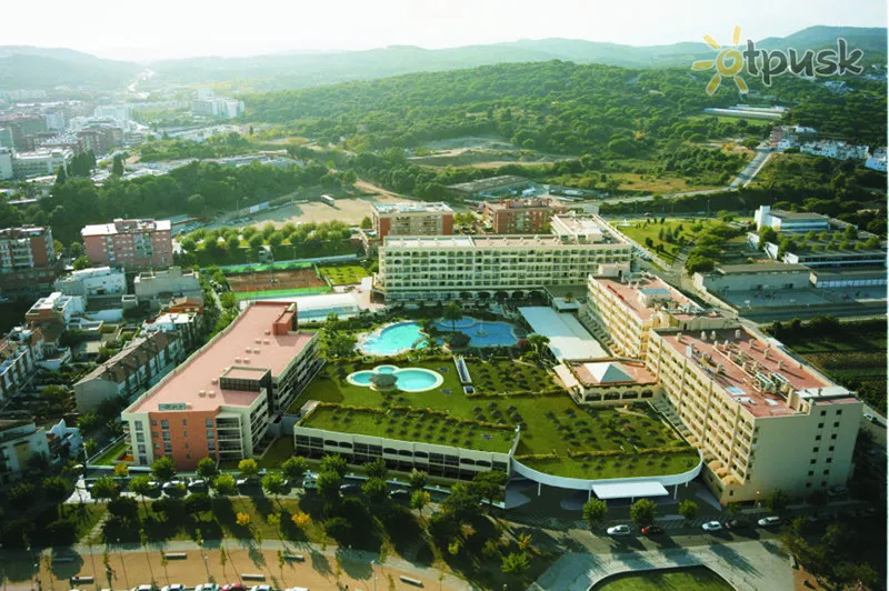 Фото отеля Evenia Olympic Suites 4* Коста Брава Іспанія екстер'єр та басейни