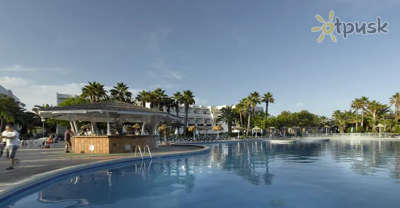 Фото отеля Fiesta Club Palm Beach 3* о. Ибица Испания экстерьер и бассейны