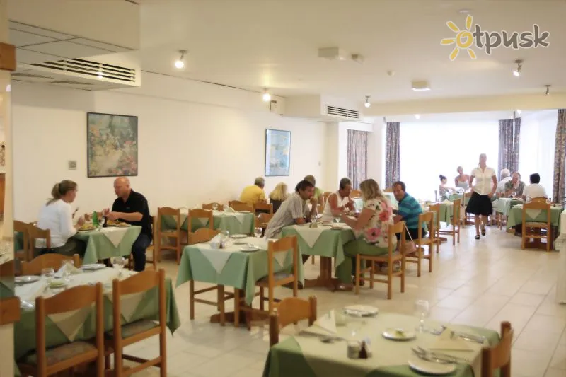 Фото отеля Adelais Bay Hotel 3* Протарас Кіпр бари та ресторани
