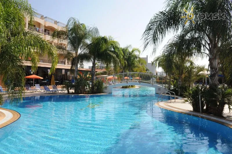 Фото отеля Anesis Hotel 3* Aija Napa Kipra ārpuse un baseini