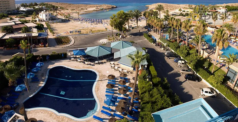 Фото отеля Anonymous Beach Hotel 3* Ayia Napa Kipras išorė ir baseinai