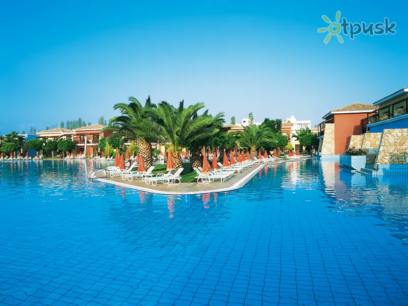 Фото отеля Atlantica Aeneas Resort & Spa 5* Aija Napa Kipra ārpuse un baseini