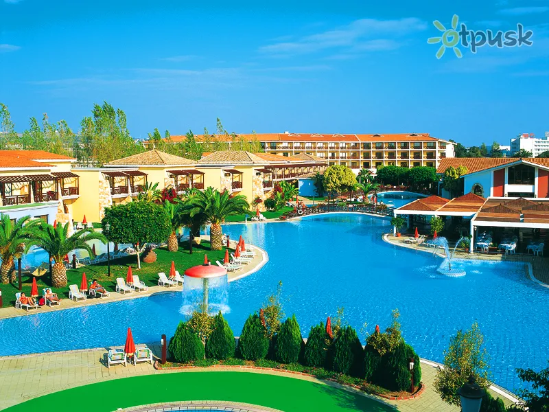 Фото отеля Atlantica Aeneas Resort & Spa 5* Aija Napa Kipra ārpuse un baseini