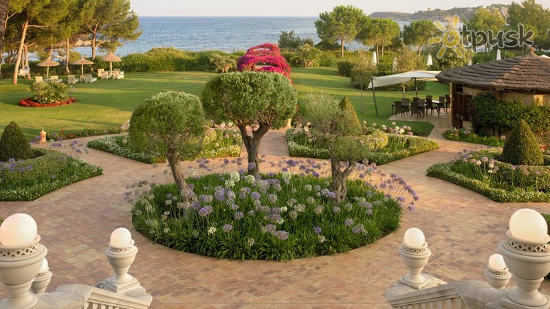 Фото отеля The St. Regis Mardavall Mallorca Resort 5* о. Майорка Испания экстерьер и бассейны