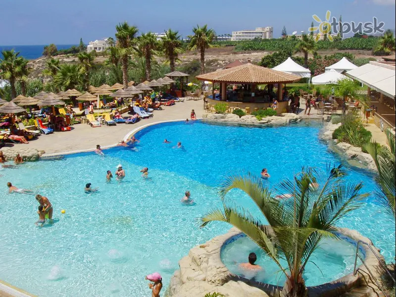 Фото отеля Atlantica Golden Beach 4* Patosas Kipras išorė ir baseinai