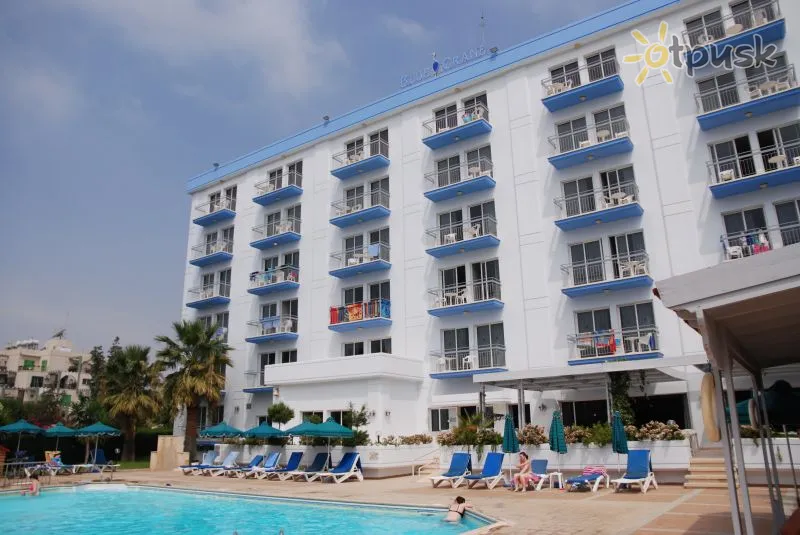 Фото отеля Blue Crane Hotel Apartments 3* Limasolis Kipras išorė ir baseinai