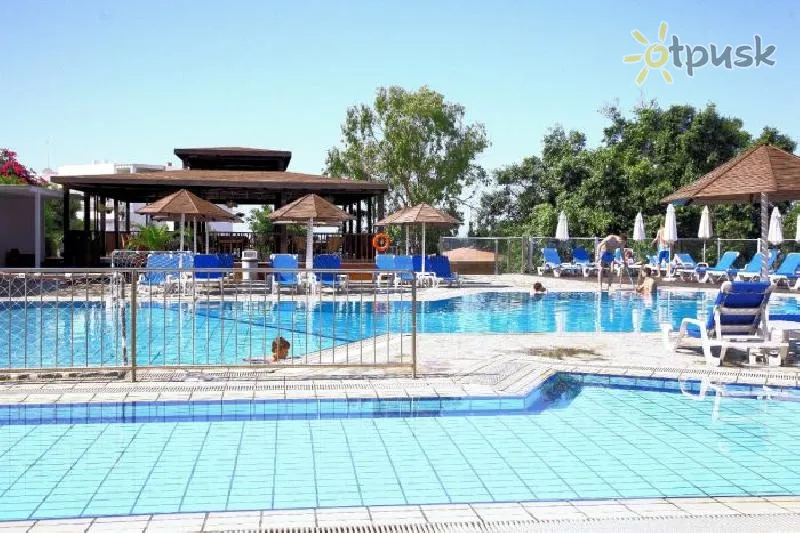 Фото отеля Bella Napa Bay Hotel 3* Ayia Napa Kipras išorė ir baseinai