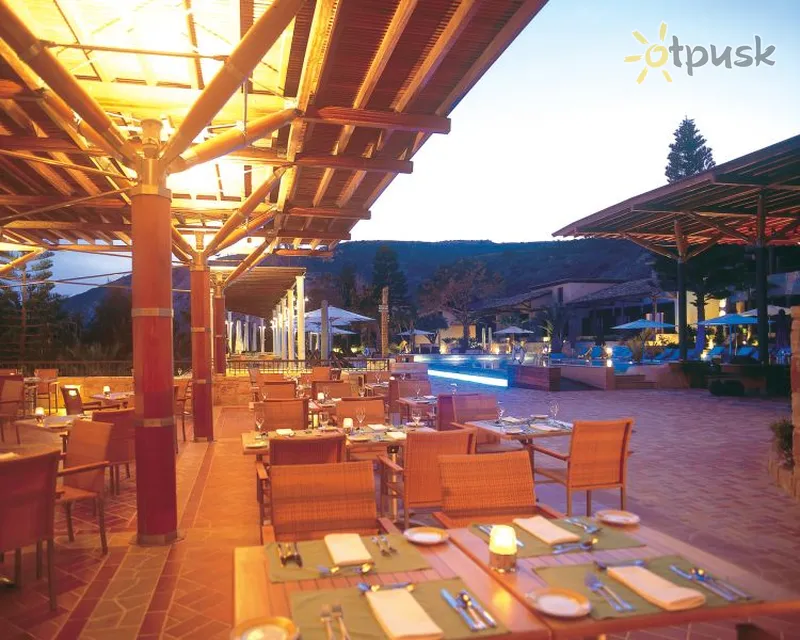 Фото отеля Columbia Beachotel Pissouri 4* Лимассол Кипр бары и рестораны