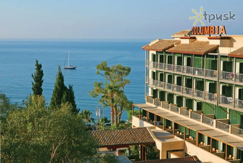 Фото отеля Columbia Beachotel Pissouri 4* Лімассол Кіпр екстер'єр та басейни