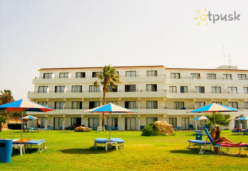 Фото отеля Corallia Beach Hotel Apts 4* Пафос Кіпр пляж