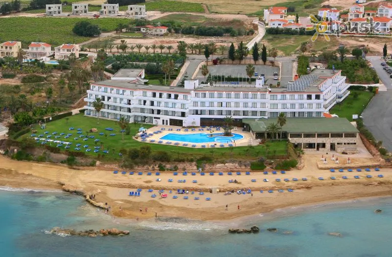 Фото отеля Corallia Beach Hotel Apts 4* Patosas Kipras papludimys