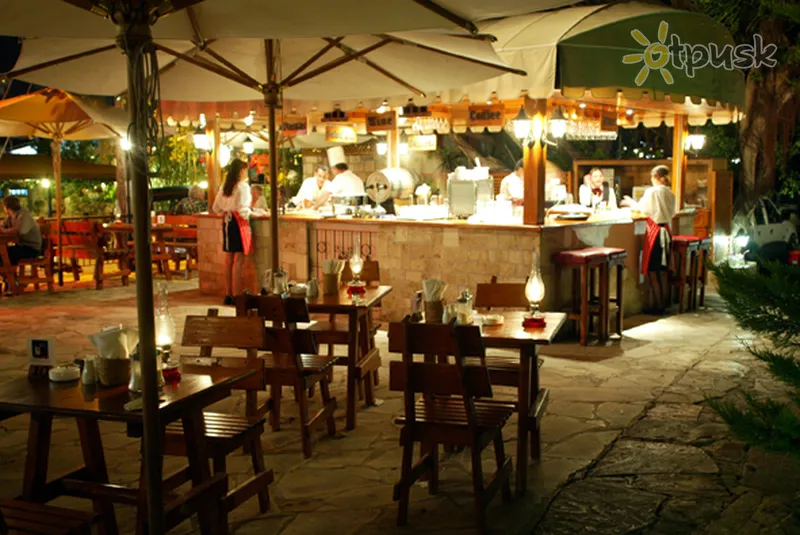Фото отеля Dionysos Central Hotel 3* Пафос Кипр бары и рестораны