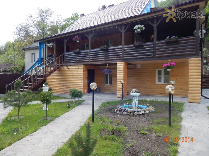 Фото отеля У каньйоні 2* Кам'янець-Подільський Україна екстер'єр та басейни