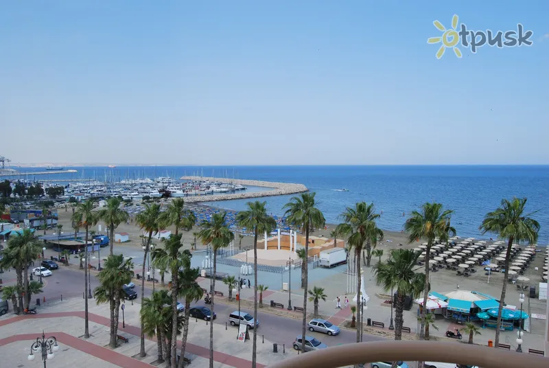 Фото отеля San Remo 2* Ларнака Кіпр пляж