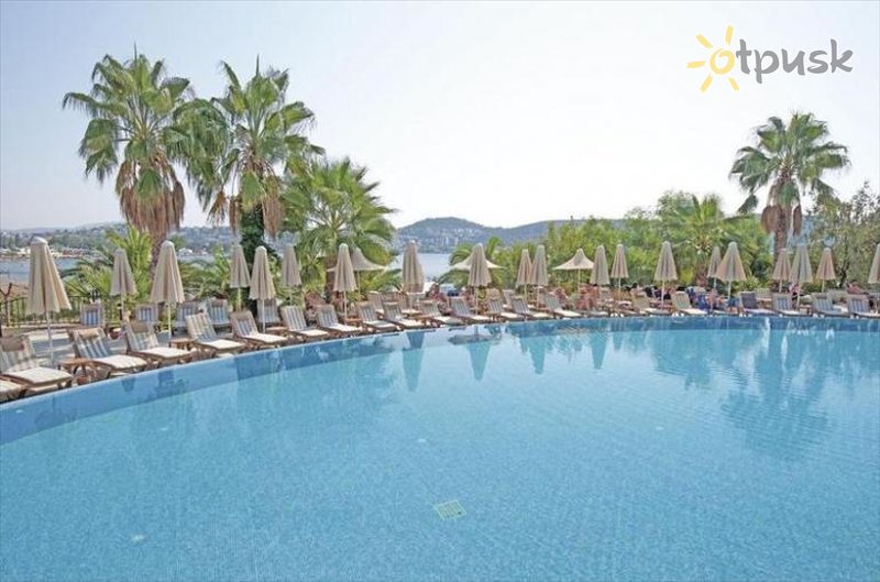 Фото отеля Costa 3S Beach Hotel 4* Бодрум Турция экстерьер и бассейны