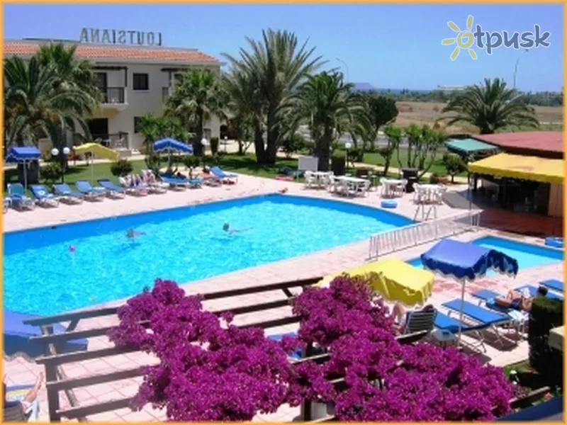 Фото отеля Loutsiana I & II Hotel Apts 4* Aija Napa Kipra ārpuse un baseini