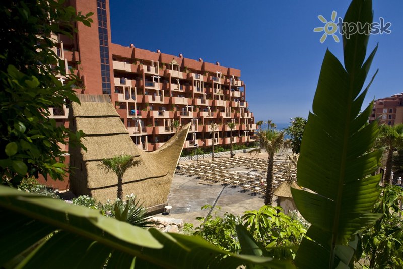 Фото отеля Holiday Polynesia Hotel 4* Коста Дель Соль Испания экстерьер и бассейны