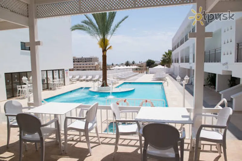 Фото отеля Liquid Hotel Apartments 3* Айя Напа Кипр бары и рестораны