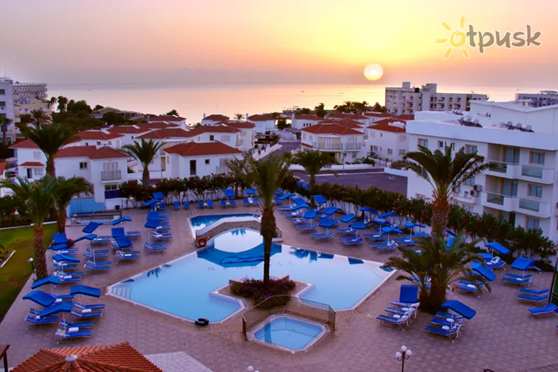 Фото отеля Seagull Hotel Apts 3* Протарас Кипр экстерьер и бассейны