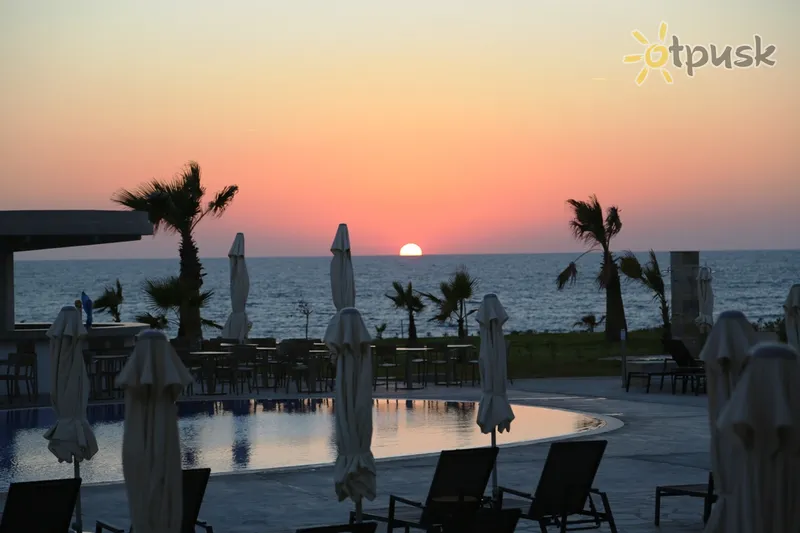 Фото отеля Amphora Beach Resort & Suites 4* Пафос Кіпр екстер'єр та басейни