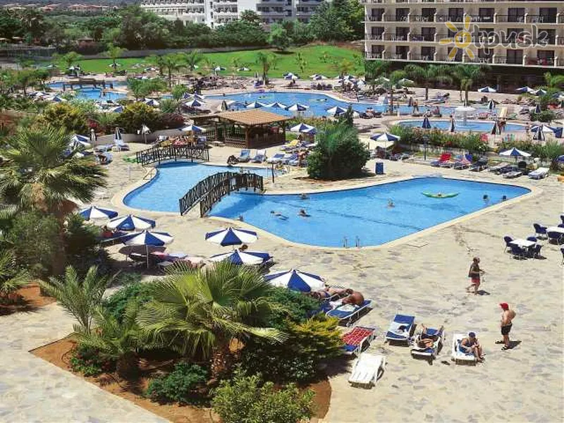 Фото отеля Tsokkos Sun Garden Hotel Apts 4* Protaras Kipra ārpuse un baseini