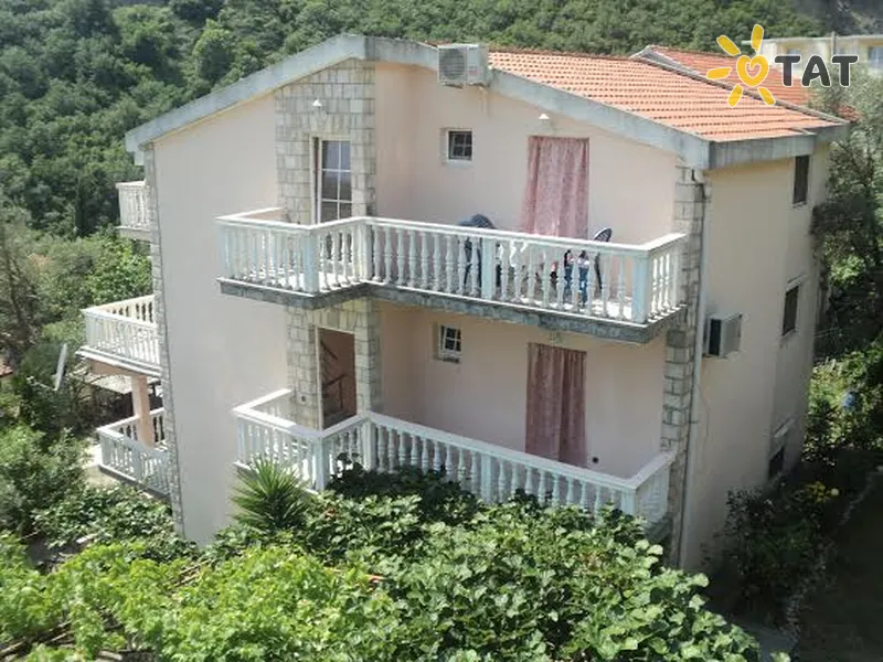 Фото отеля Sanya Villa 3* Бечичі Чорногорія екстер'єр та басейни