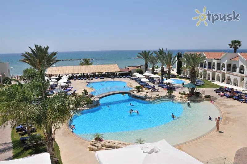 Фото отеля Radisson Beach Resort 4* Ларнака Кіпр екстер'єр та басейни