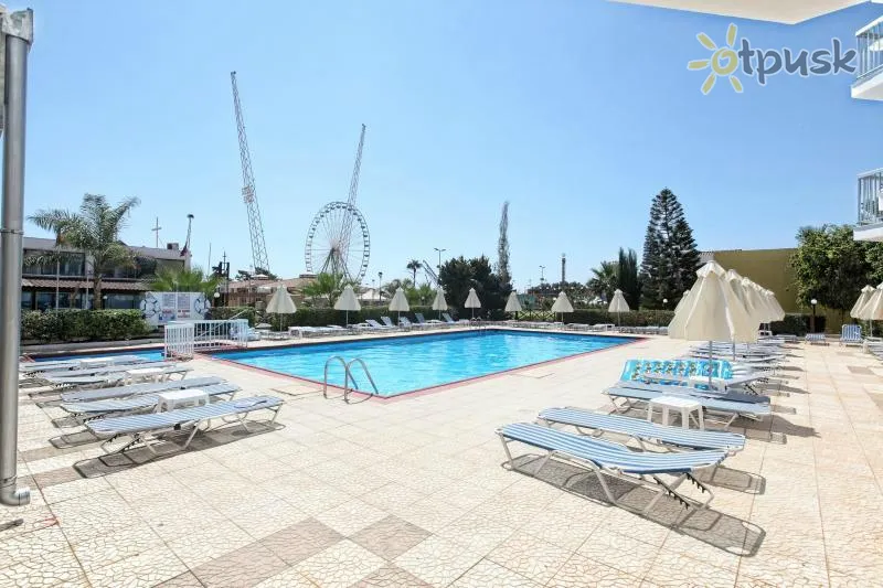 Фото отеля Napa Tsokkos Hotel 3* Ayia Napa Kipras išorė ir baseinai