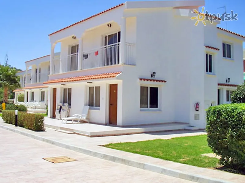Фото отеля Maistrali Hotel Apartments 4* Protaras Kipras išorė ir baseinai