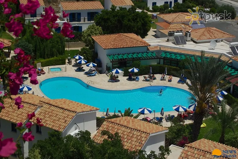 Фото отеля Hylatio Tourist Village 3* Limasolis Kipras išorė ir baseinai