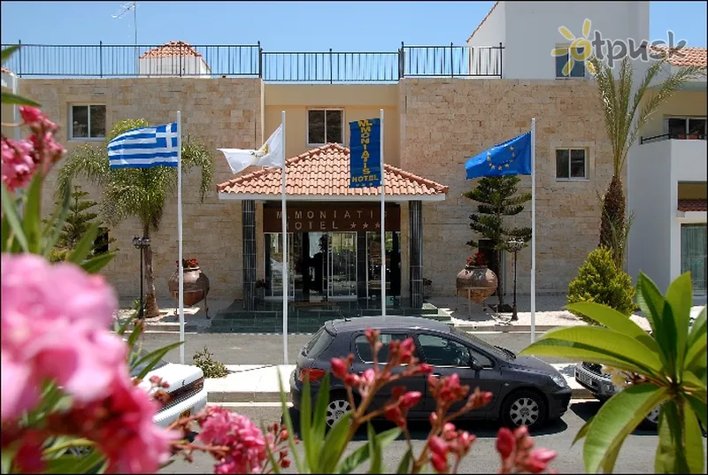 Фото отеля Moniatis Hotel 3* Лімассол Кіпр екстер'єр та басейни
