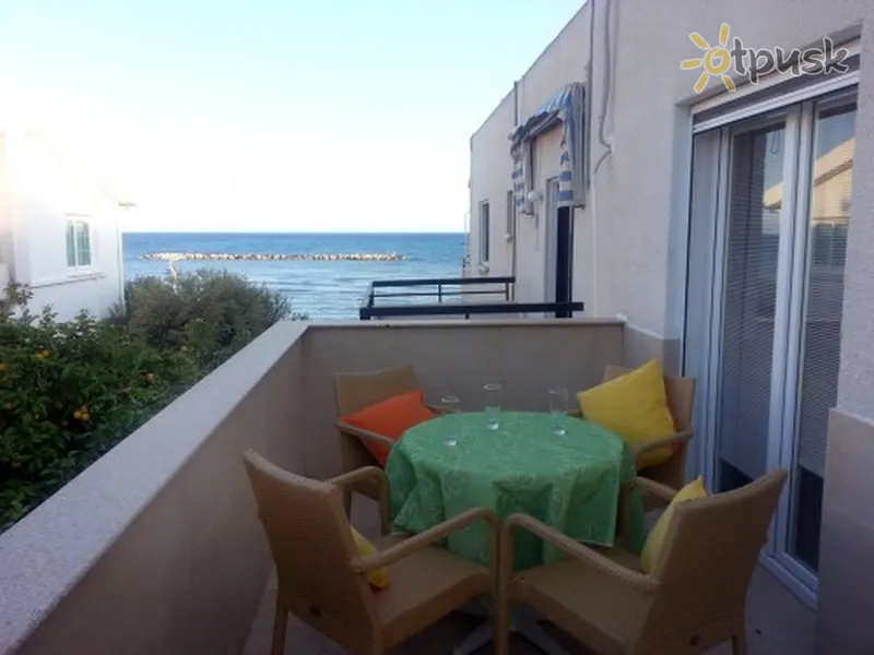 Фото отеля Philippou Beach Villas & Apartment 3* Ларнака Кіпр номери