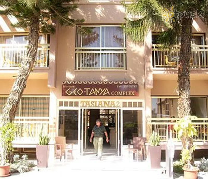 Фото отеля Geotanya Hotel Apartments 3* Лимассол Кипр экстерьер и бассейны