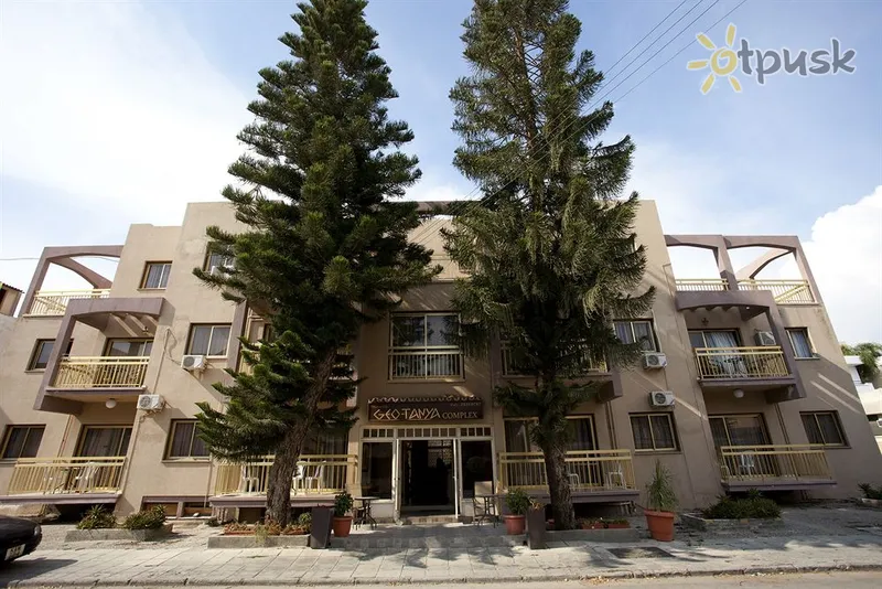 Фото отеля Geotanya Hotel Apartments 3* Лимассол Кипр экстерьер и бассейны