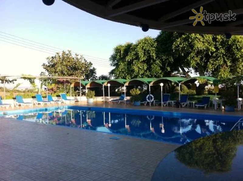Фото отеля Chrysland Hotel 3* Айя Напа Кипр экстерьер и бассейны